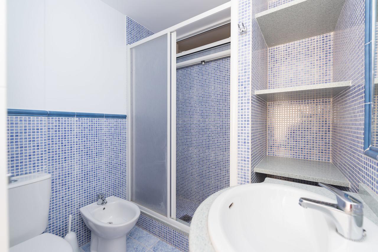 Apartamentos Marta Playa Аликанте Екстериор снимка