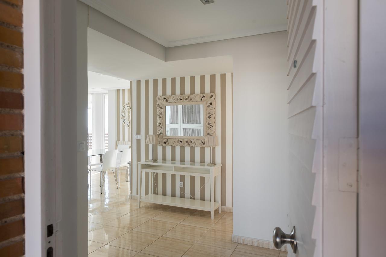 Apartamentos Marta Playa Аликанте Екстериор снимка