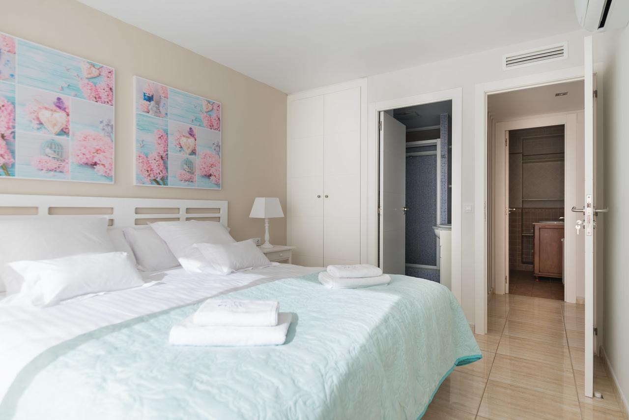 Apartamentos Marta Playa Аликанте Екстериор снимка