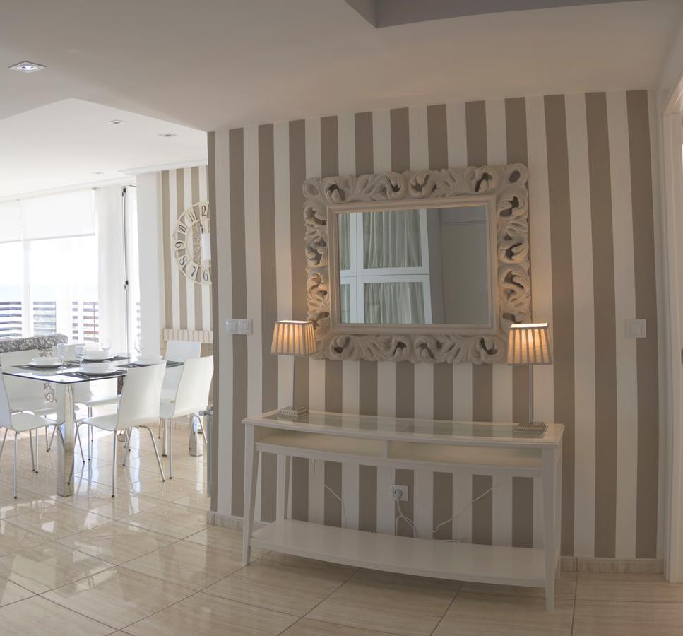 Apartamentos Marta Playa Аликанте Екстериор снимка